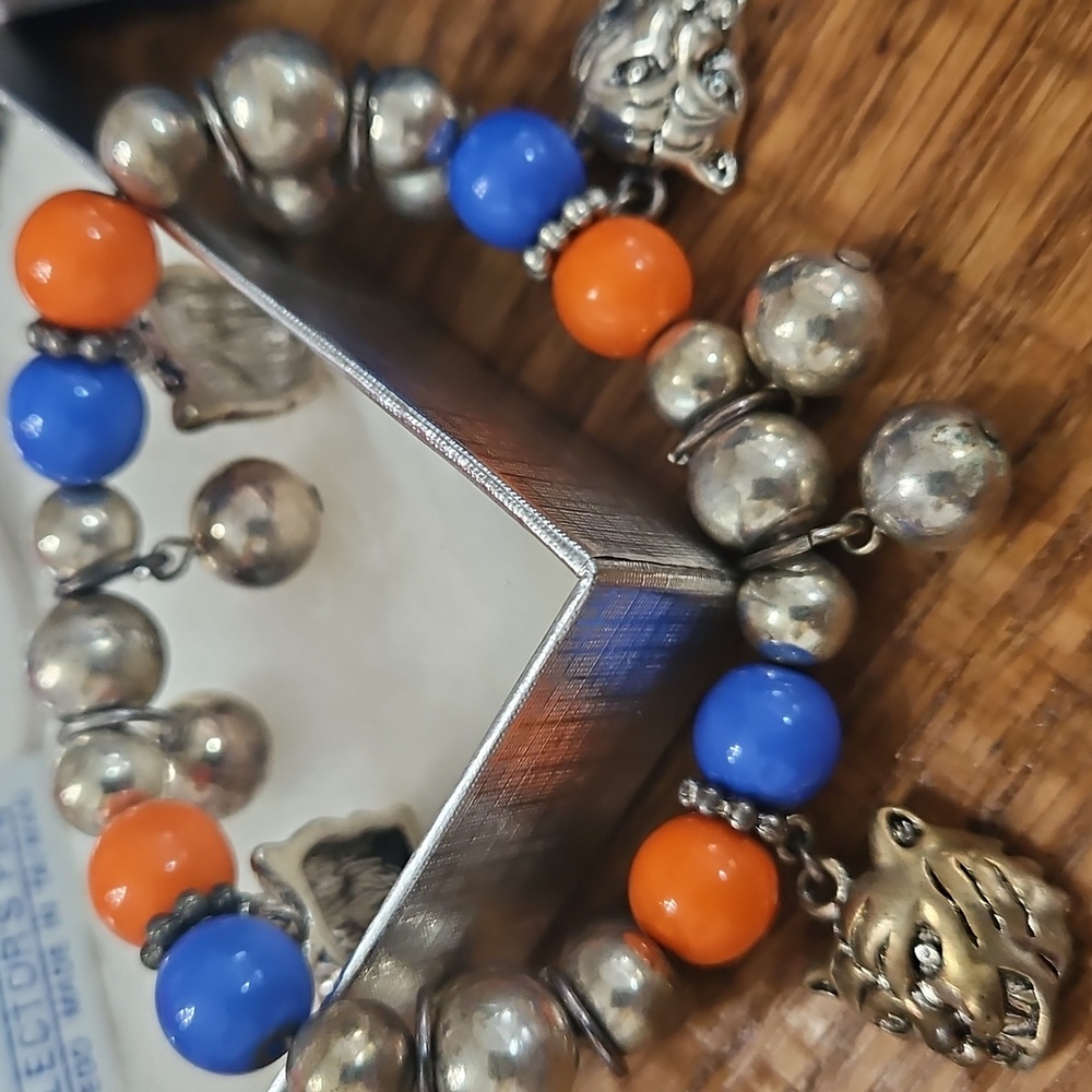 Auburn Tigers quill pen, charm bracelet, pin, ring - Picture 4 of 4